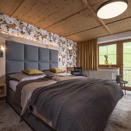 Hotel Burgschrofn Тукс Экстерьер фото