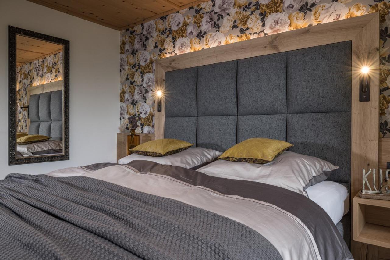 Hotel Burgschrofn Тукс Экстерьер фото