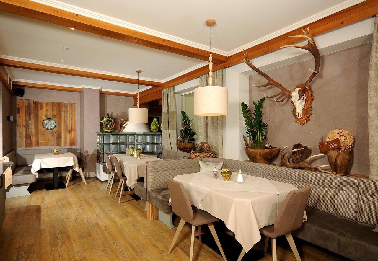 Hotel Burgschrofn Тукс Экстерьер фото